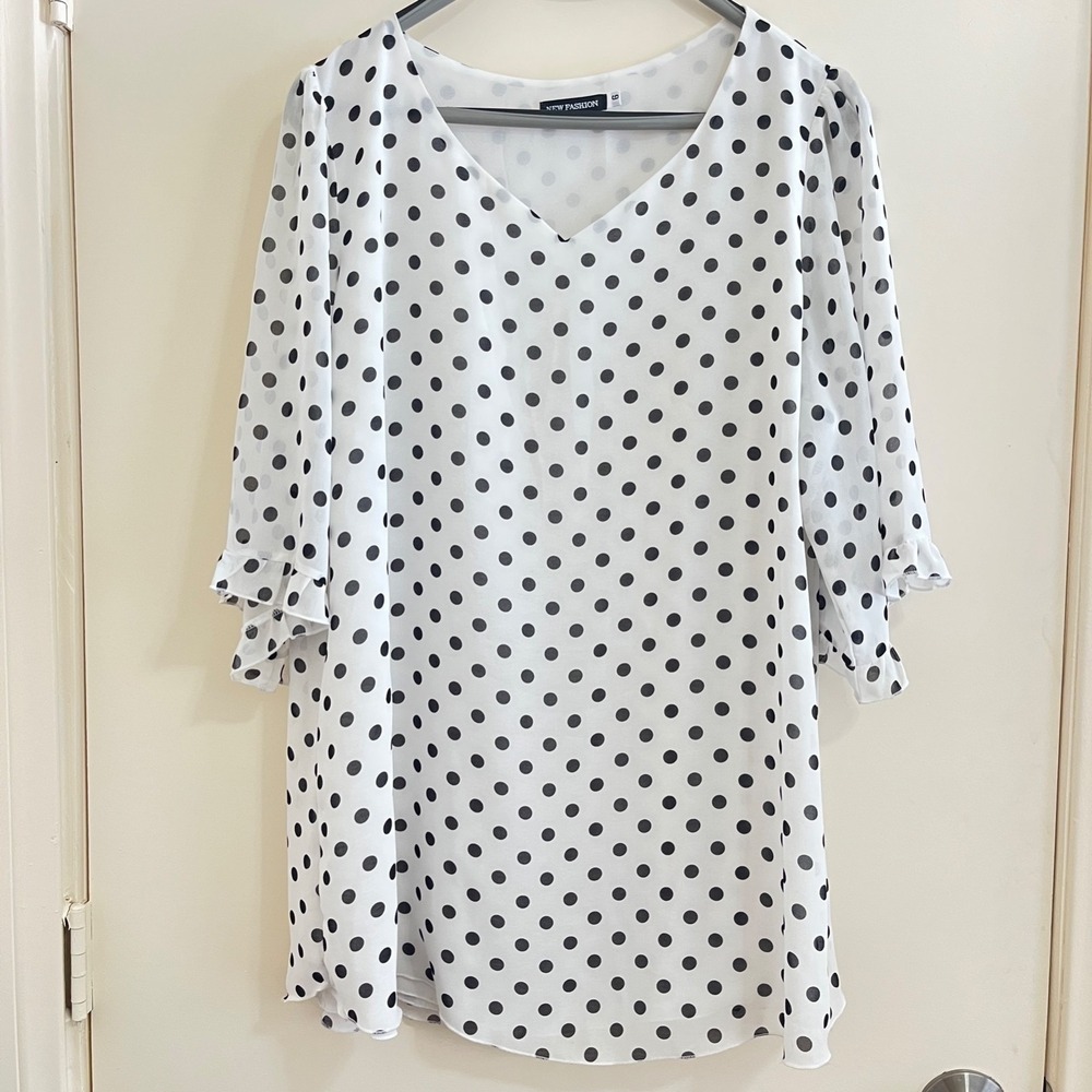 Polka‎ Dot Tunic Top XXL Sheer V Neck Ruffle 3/4 Sleeve Preppy Feminine Classic
